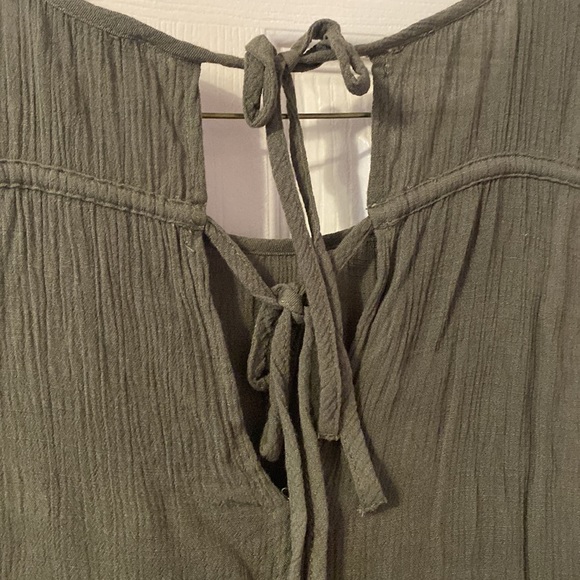 AE Top - Picture 4 of 4